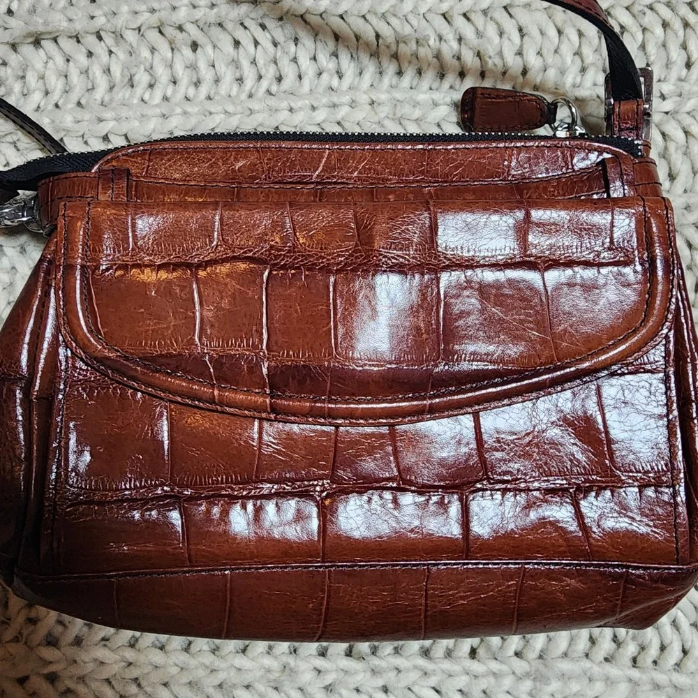 BRIGHTON  All-In-One Crossbody Shoulder Bag Alligator Embossed Chocolate Leather